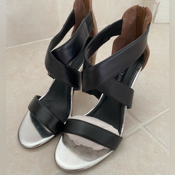 White House Black Market “Melodie” Heel Black & Tan Size 7.5 - Picture 6 of 11